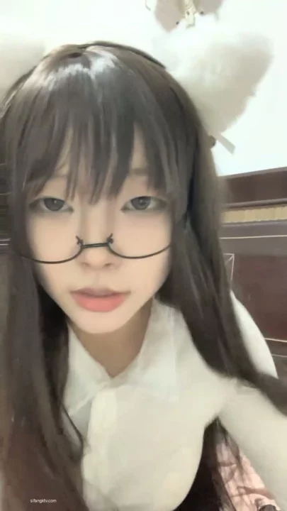 Screenshot 28 from Chinese Livestream Slut Pounds Pussy with Dildo in Lingerie