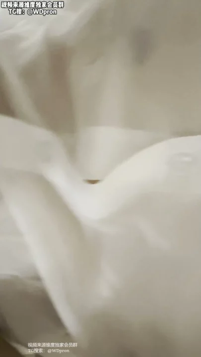 Screenshot 16 aus Chinesische Livestream-Schlampe POV — Brille, Lücke, Moe-Schulmädchen wird in Dessous gefickt