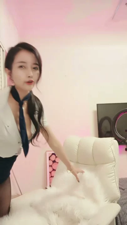 Screenshot 16 from Amateur Crème dans la Chatte — Intimité Visage Découvert en Uniforme d'Étudiante