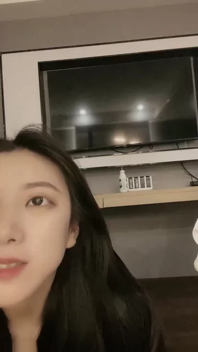 Screenshot 2 from Chinese POV Uncensored — Yiyi Takes Hard Creampie and Blowjob in Hotel