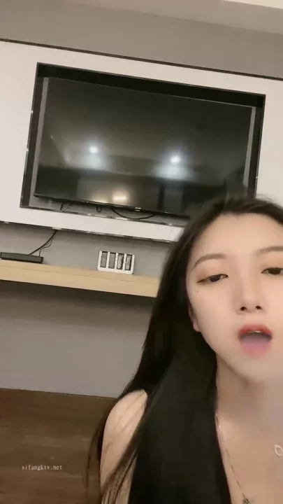 Screenshot 17 from Chinese POV Uncensored — Yiyi Takes Hard Creampie and Blowjob in Hotel