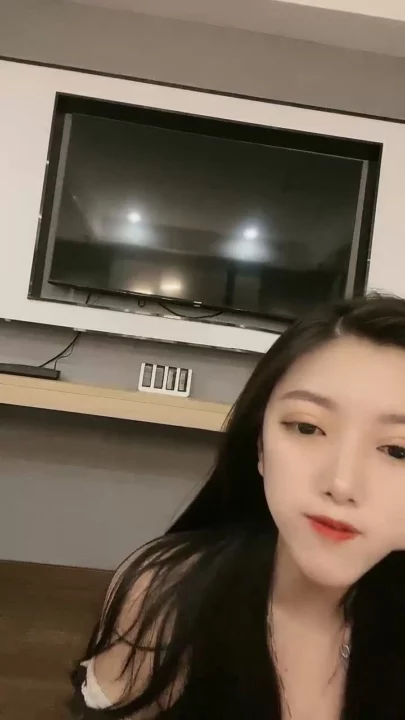 Screenshot 19 from Chinese POV Uncensored — Yiyi Takes Hard Creampie and Blowjob in Hotel