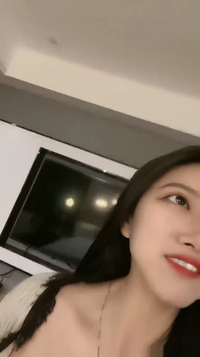 Screenshot 23 from Chinese POV Uncensored — Yiyi Takes Hard Creampie and Blowjob in Hotel
