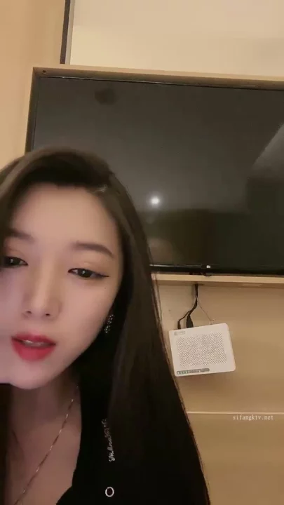 Screenshot 28 from Chinese POV Uncensored — Yiyi Takes Hard Creampie and Blowjob in Hotel