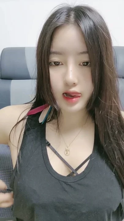 Screenshot 1 from Chinese POV Uncensored — Yumeng Takes Dildo and Facial in Amateur Leak