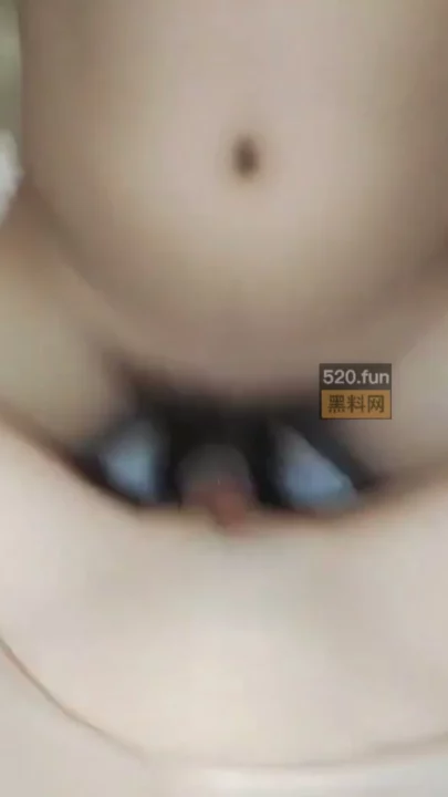 Screenshot 7 from Chinese Schoolgirl POV — Face-Shown Amateur in Hotel