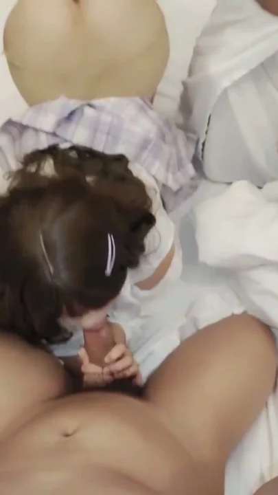 Screenshot 8 from Chinese Schoolgirl POV — Face-Shown Amateur in Hotel