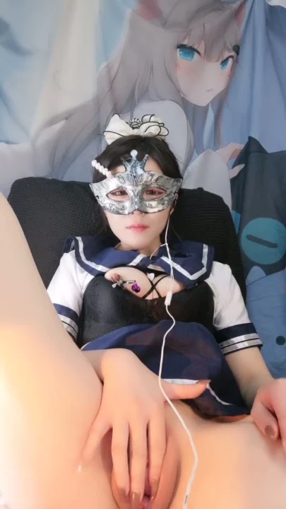 Screenshot 14 from Écolière chinoise en uniforme — Chatte rasée solo avec gode et bandeau