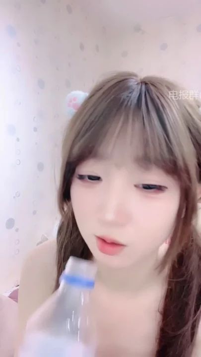 Screenshot 10 from Chinese Solo Amateur Livestream — Beibei in Lingerie with Twin Braids