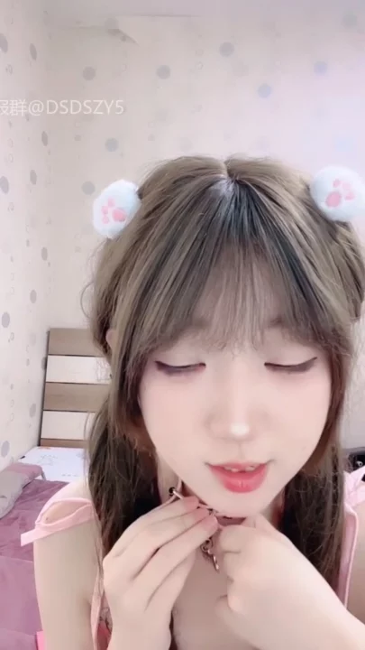Screenshot 26 from Chinese Solo Amateur Livestream — Beibei in Lingerie with Twin Braids