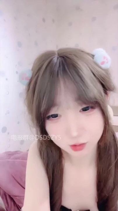 Screenshot 8 from Chinese Solo Amateur Livestream — Beibei in Lingerie with Twin Braids