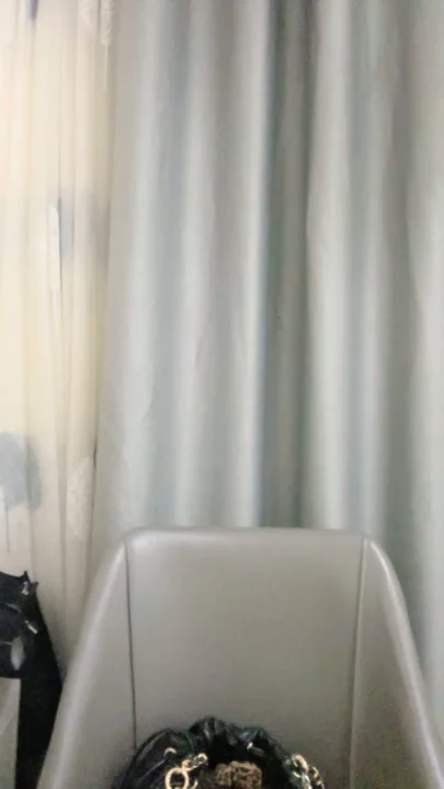 Screenshot 7 aus Chinesisches Solo-Masturbation — Petite Schönheit fingert ihre nasse Muschi in Dessous