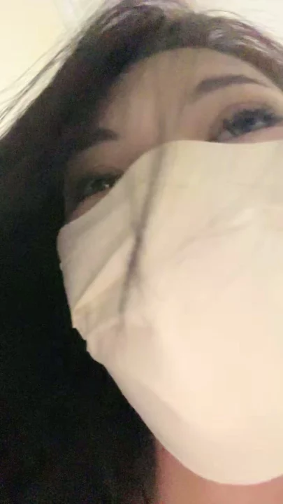 Screenshot 9 aus Chinesisches Solo-Masturbation — Petite Schönheit fingert ihre nasse Muschi in Dessous