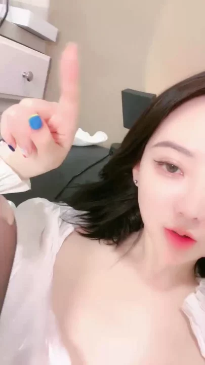 Screenshot 1 from Doudou Chinese POV Amateur — Lingerie and Glass Dildo Solo