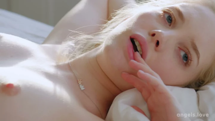 Screenshot 15 from European and Asian Group Sex — Linlin Lesbian Threesome with Blowjob and Lingerie