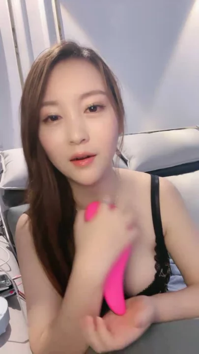 Screenshot 6 from FC2 Amateur POV Masturbation — Beibei Teases in Black Lingerie and Dildo Play