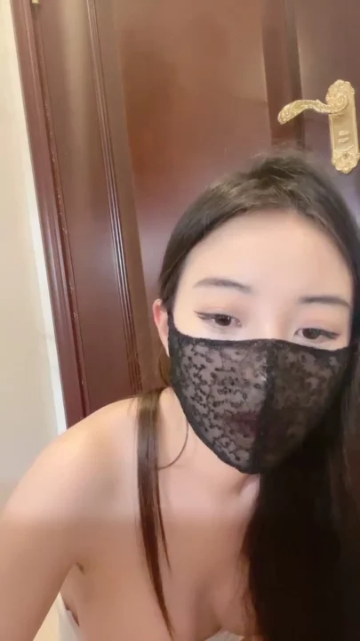 Screenshot 2 from FC2 Amadora POV — Pequena Vadia Asiática Fode sua Buceta com Vibrador de Renda