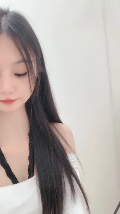 スクリーンショット 8 から FC2 Amateur Solo Masturbation — Cici in Lingerie and Face Mask [FC2-PPV]