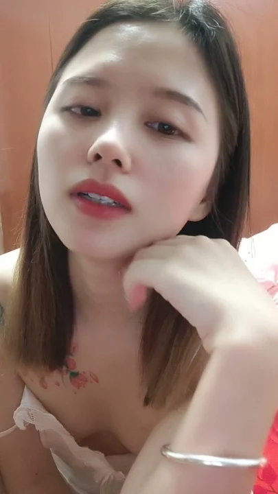 Screenshot 9 from FC2 Amateur Solo Masturbation — Lulu in Lingerie with Red Lips