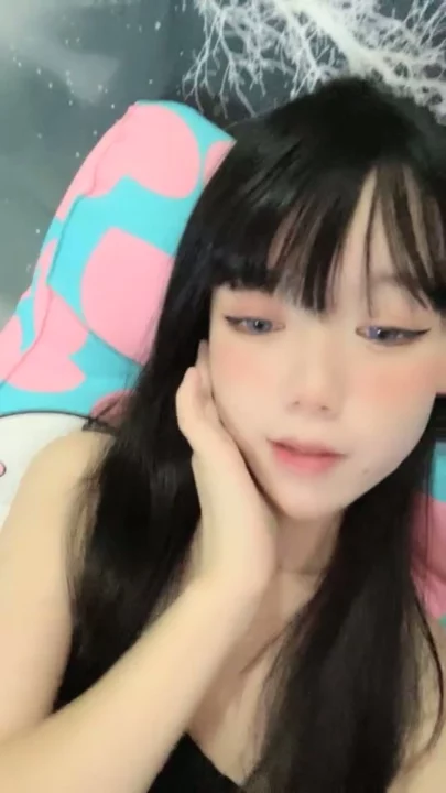 Screenshot 2 from FC2 Amateur Solo Masturbation — Petite Asian in Lingerie with Dildo [FC2-PPV-8657890]