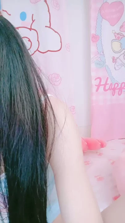 Screenshot 7 from FC2-PPV-7134500 - 可爱亚洲女孩穿内衣用粉色玩具自慰 POV