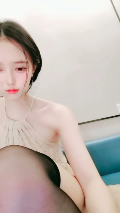 Screenshot 12 from FC2-PPV Amateur POV Masturbation — Petite Asian in Lingerie with Dildo