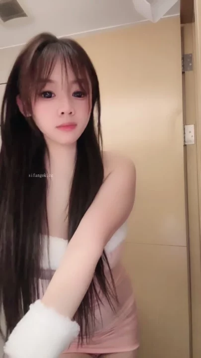 Screenshot 3 from FC2 PPV 솔로 자위 — 속옷 차림의 작은 체구 아가씨가 딜도로 즐기는 얼굴 공개 POV