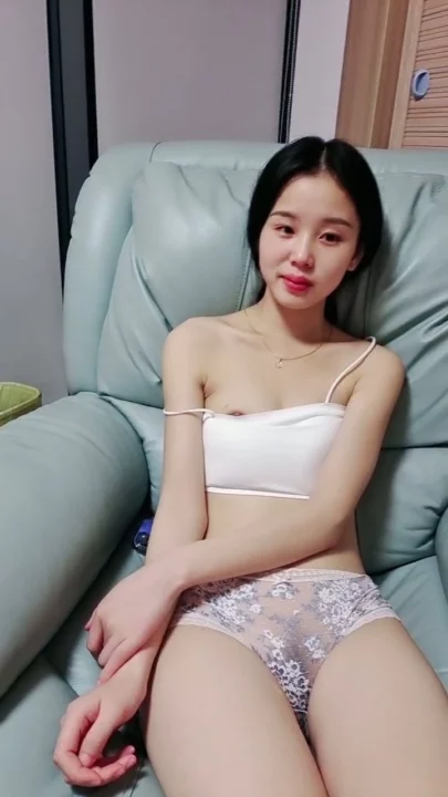 Screenshot 5 from FC2 PPV Masturbasi Solo — Cewek Asia Mungil Pakai Lingerie dan POV [FC2-PPV-7997890]