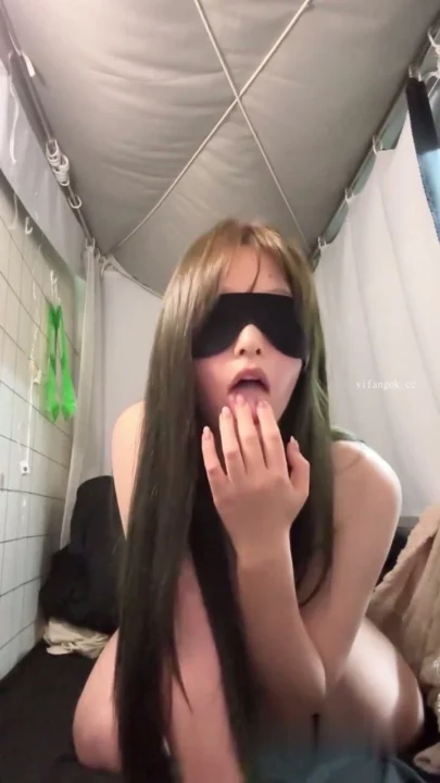Screenshot 11 from Petite asiática de lingerie em POV com venda nos olhos se masturba no FC2 PPV