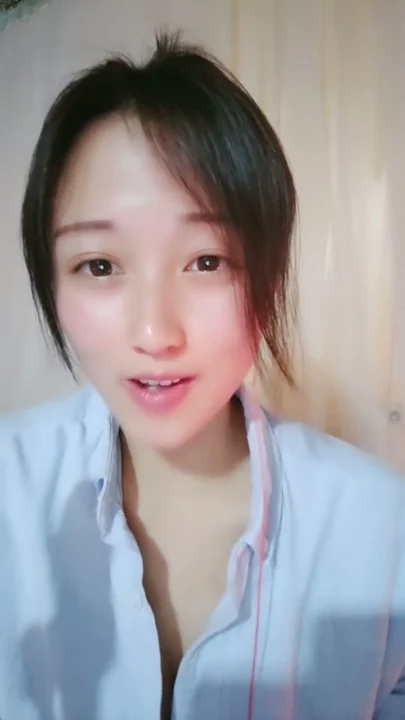 Screenshot 2 from FC2 PPV Solo Masturbation — Petite Asian Squirting with Dildo in Bedroom [FC2-PPV]