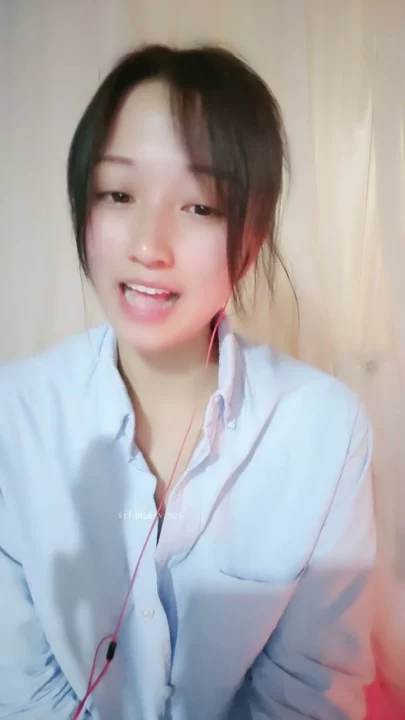Screenshot 19 from FC2 PPV Solo Masturbation — Petite Asian Squirting with Dildo in Bedroom [FC2-PPV]