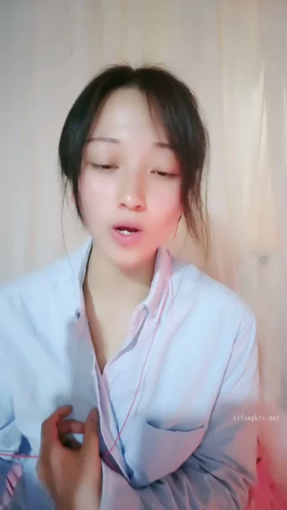 Screenshot 20 from FC2 PPV Solo Masturbation — Petite Asian Squirting with Dildo in Bedroom [FC2-PPV]