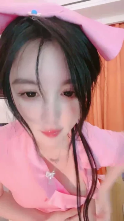 Screenshot 3 from FC2-PPV-XXXXXXX - 大胸护士穿粉红内衣自慰