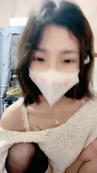 Screenshot 19 from FC2-PPV-XXXXXXX - 日本卧室里用紫色自慰棒自拍