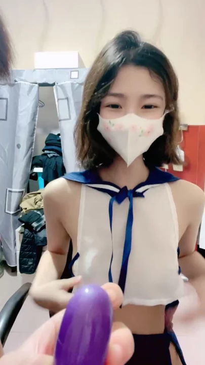 Screenshot 22 from FC2-PPV-XXXXXXX - 日本卧室里用紫色自慰棒自拍