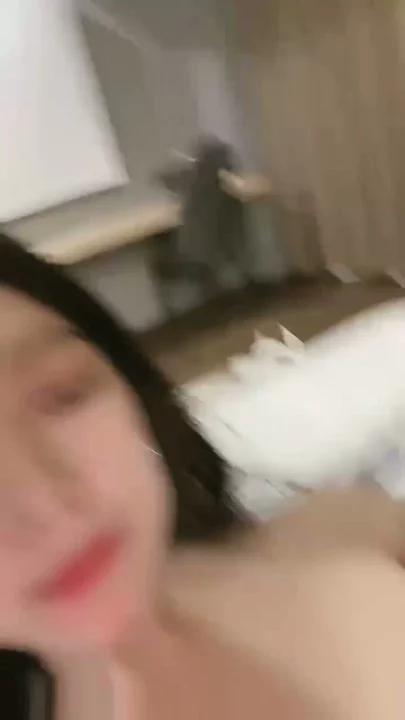 Screenshot 13 from FC2-PPV-XXXXXXX - 亚洲小美女酒店自拍手淫,露脸