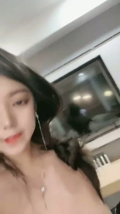 Screenshot 3 from FC2-PPV-XXXXXXX - 亚洲小美女酒店自拍手淫,露脸