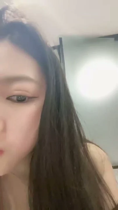 Screenshot 22 from FC2-PPV-XXXXXXX - 亚洲小美女酒店自拍手淫,露脸