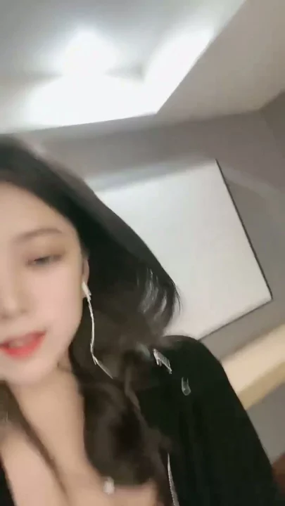 Screenshot 6 from FC2-PPV-XXXXXXX - 亚洲小美女酒店自拍手淫,露脸