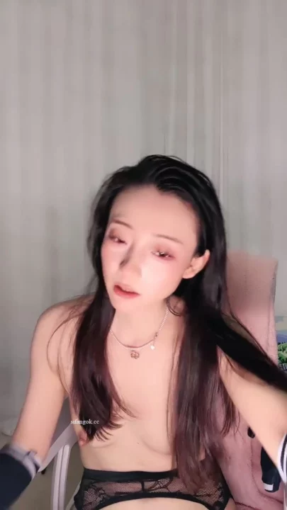 Screenshot 9 from FC2-PPV-XXXXXXX - 小巧亚洲妹子POV自慰 — 穿着内衣用跳蛋自玩,露脸