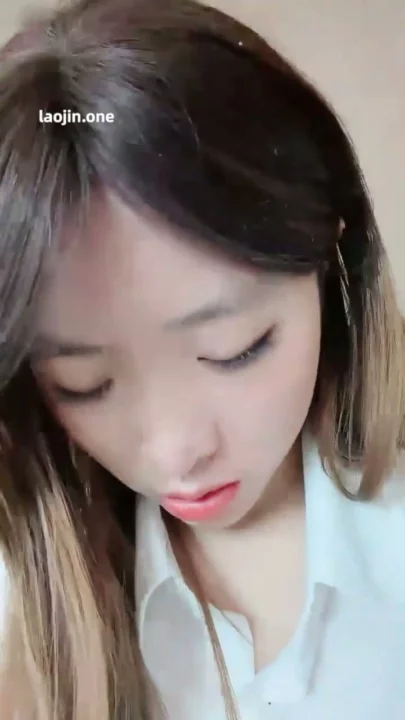 Screenshot 2 from FC2-PPV-XXXXXXX - 可爱亚洲女孩 POV 诱惑 — 穿着上衣和短裤的独秀