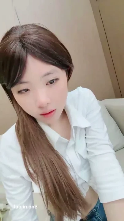 Screenshot 13 from FC2-PPV-XXXXXXX - 可爱亚洲女孩 POV 诱惑 — 穿着上衣和短裤的独秀