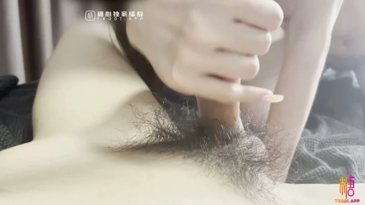 Screenshot 10 from 날렵한 몸매의 아시아 여대생 침대에서 생으로 박히는 POV 씬