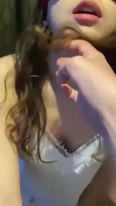Screenshot 3 from Em Châu Á Quỳ Húp Cặc Không Che — Địt Mồm Thô Bạo Từ Góc Nhìn Chủ Thể