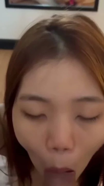 Screenshot 9 from Em Châu Á Quỳ Húp Cặc Không Che — Địt Mồm Thô Bạo Từ Góc Nhìn Chủ Thể