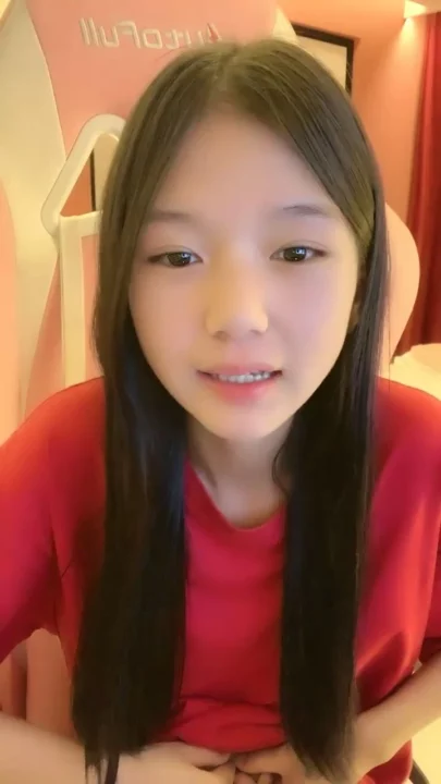 Screenshot 20 from 日本业余自拍 — 穿红色短上衣的小胸萌妹诱惑