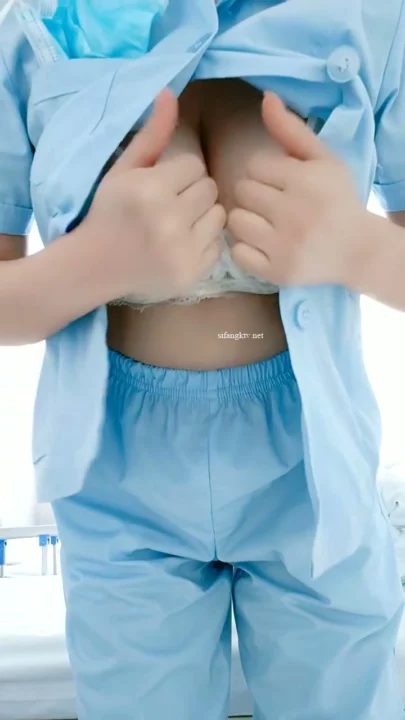 Screenshot 14 aus Japanische Amateur-Stute mit dicken Titten — Krankenschwester-Kostüm und POV-Spiel