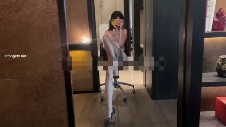 Screenshot 22 from Japanese Office Lady Lingerie Pose — Petite Beauty in Black Stockings