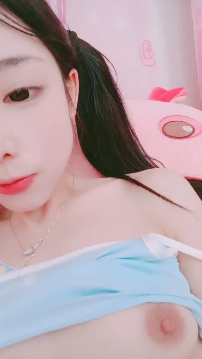 Screenshot 14 from POV Japonais Amateur en Lingerie Bleue — Une Beauté Se Doigte 18+