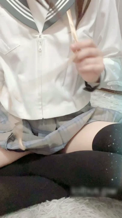Screenshot 5 from Japanese POV Amateur — Schoolgirl Uniform Masturbation with Toy